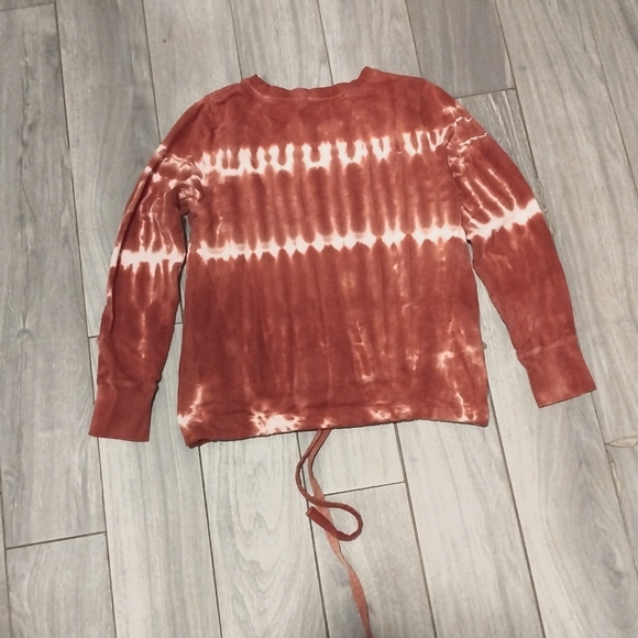 C&C California maroon and white medium sweater - Picture 2 of 3